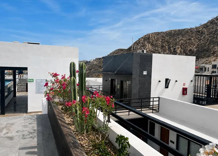 Apartment Cabo Skyview Retreat- Rooftop Pool & Gym Cabo San Lucas
