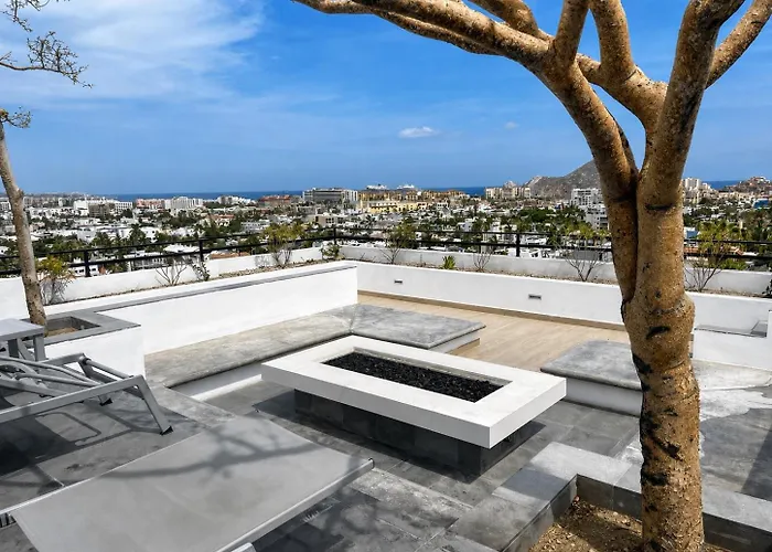 Cabo Skyview Retreat- Rooftop Pool & Gym Apartment Cabo San Lucas